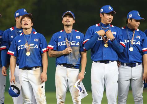 south korea baseball standings